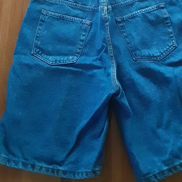 Men's jean shorts, like new condition - Picture 1 of 3